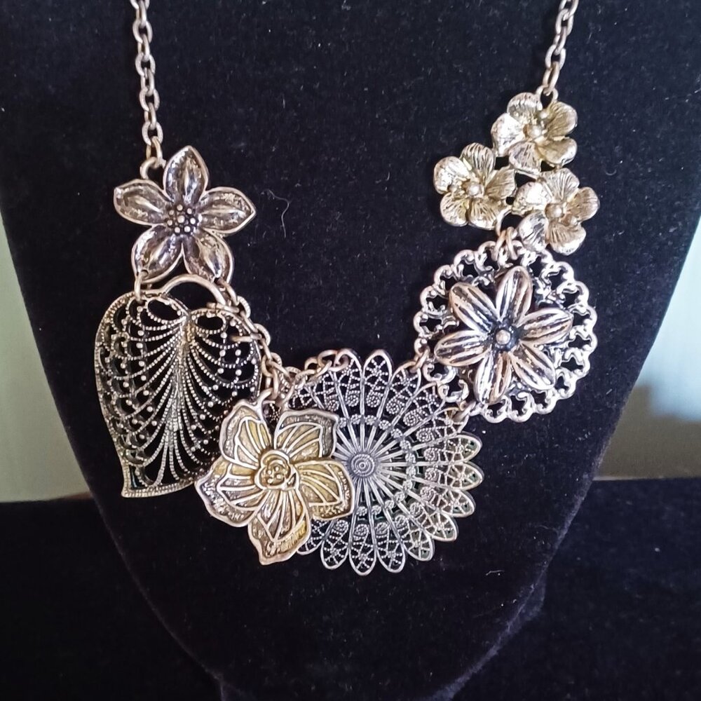 Premier Design Necklace